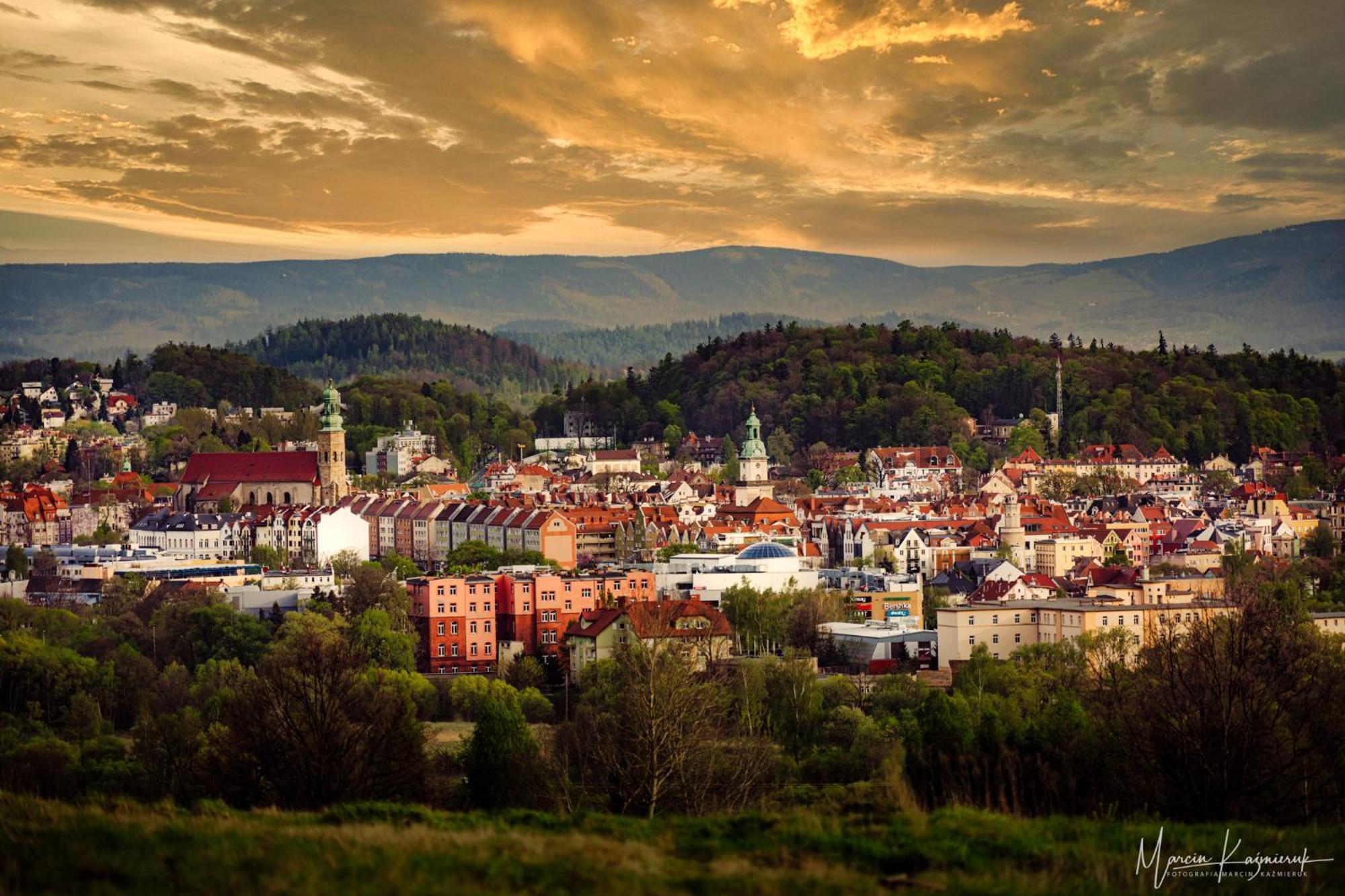 1 Maja 76 Apartman Jelenia Góra Kültér fotó